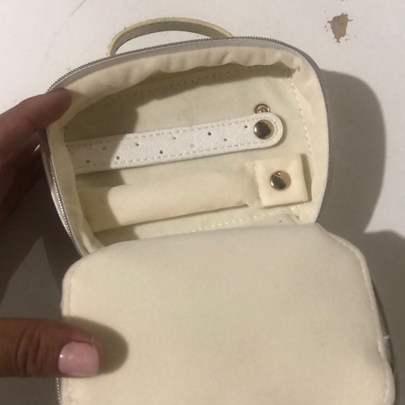 Bride - Picture 3 of 4